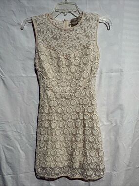 DejaVu Sleeveless Cream Lace Mini Dress